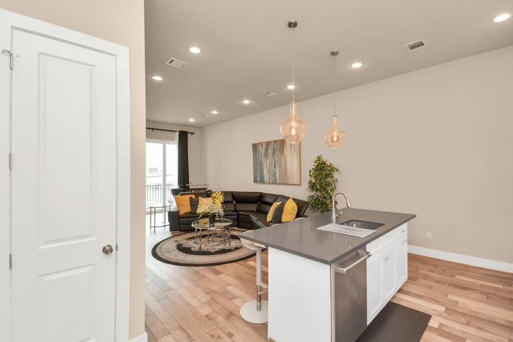 Beautiful Luxurious Houston Galleria Home Buitenkant foto