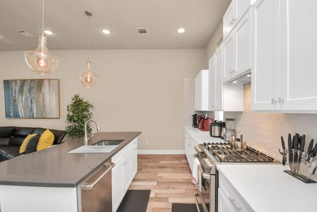 Beautiful Luxurious Houston Galleria Home Buitenkant foto