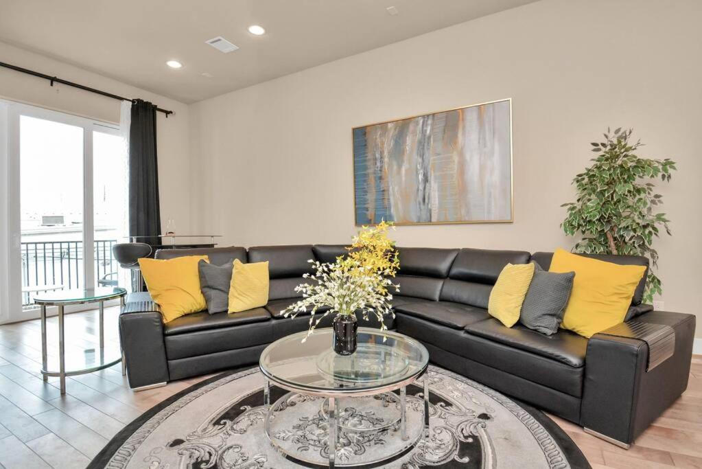 Beautiful Luxurious Houston Galleria Home Buitenkant foto